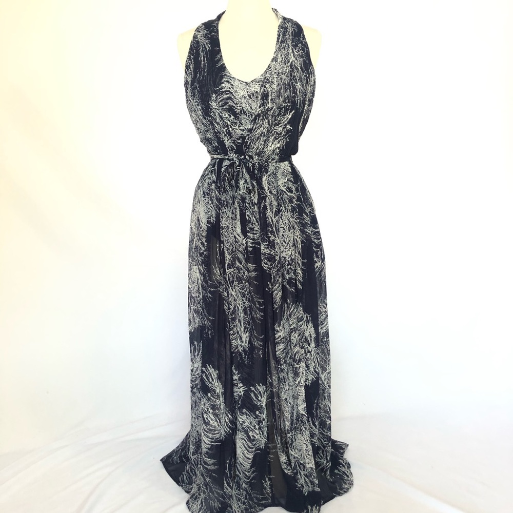 COPY - Umgee USA Navy/White Halter Anenome Maxi Size M